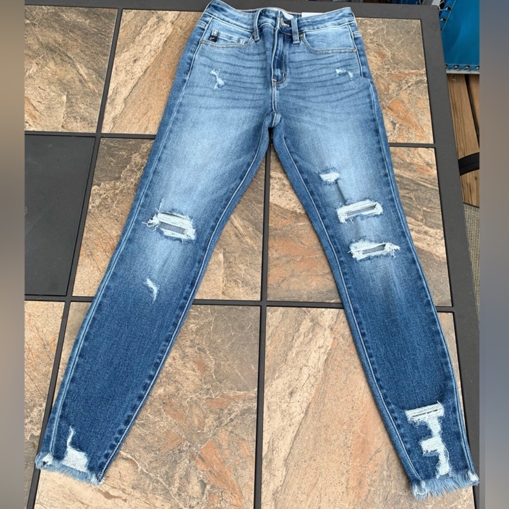 New ! Kancan Light Blue Distressed Skinny Jeans